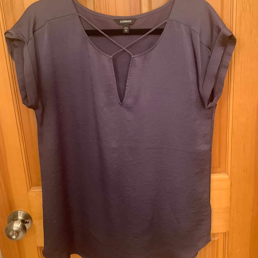Women’s Express top in dark gray. 100% polyester.